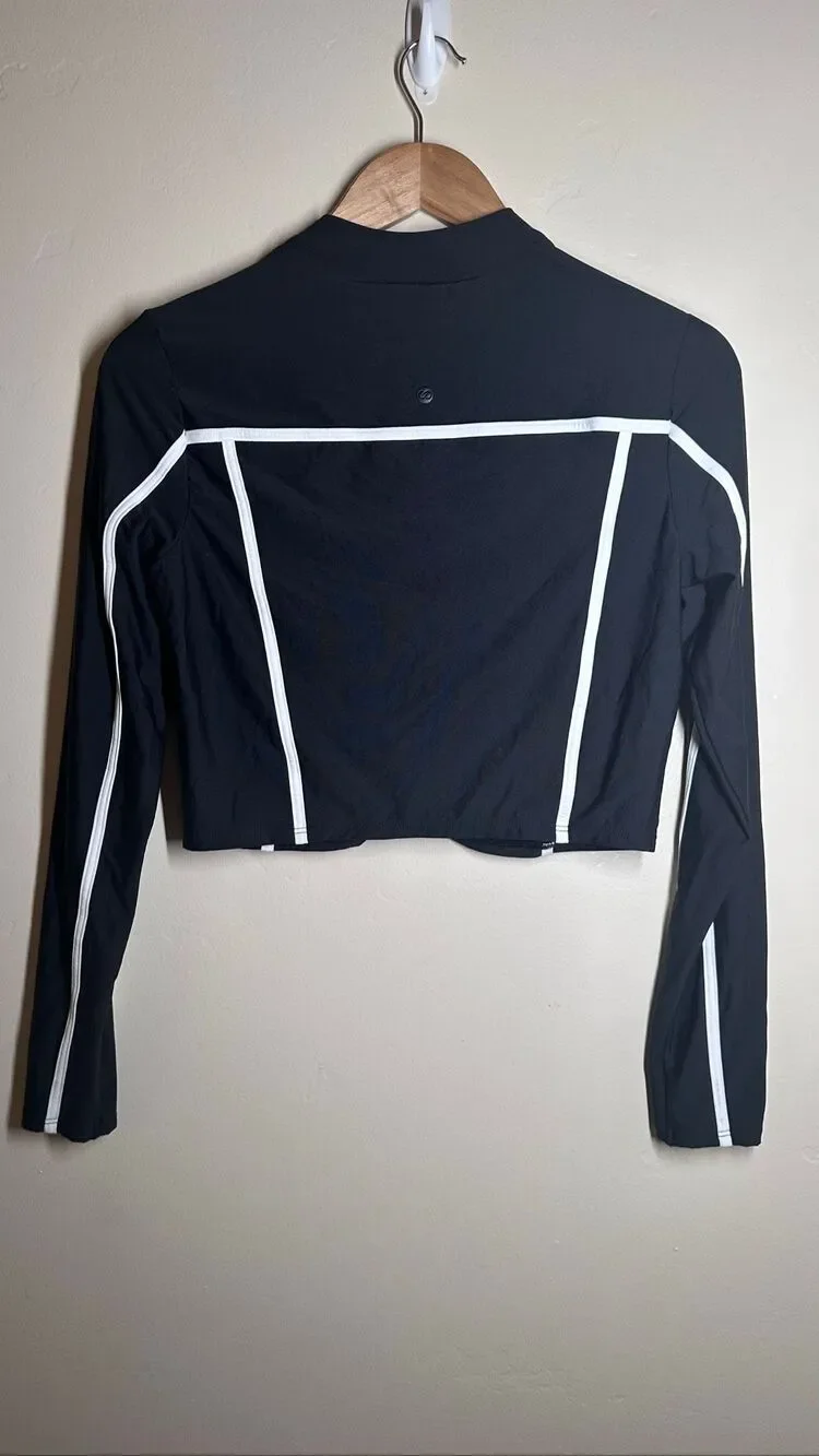 🌸 CALIA Cropped Zip Black and White Swim Rash guard Size Medium New